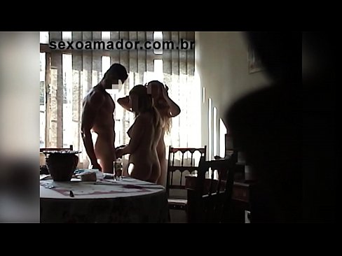 ❤️ Amigos sexuais convidam um homem gigante e um ménage à trois com ele Apenas porno em pt.sexafinkarasskaz.ru ❌❤