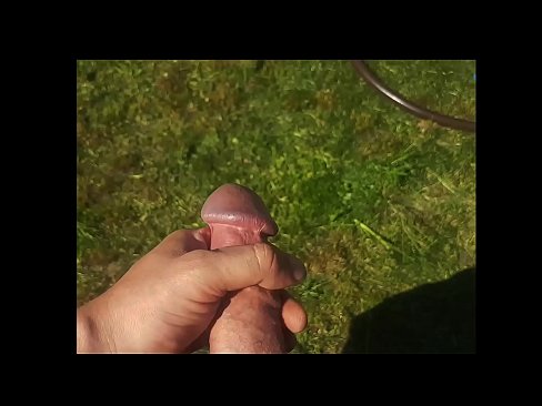 ❤️ A boazona fica com a rata rosa fodida e ejacula com um esguicho num jardim de Verão Apenas porno em pt.sexafinkarasskaz.ru ❌❤