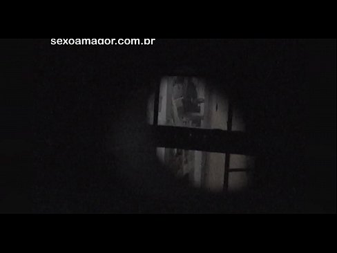❤️ Lourinho é filmado secretamente por um voyeur de bairro escondido atrás de tijolos ocos Apenas porno em pt.sexafinkarasskaz.ru ❌❤
