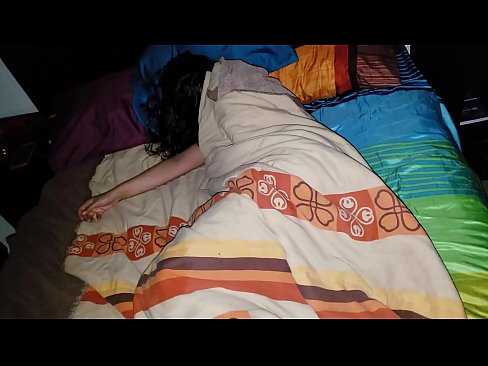 ❤️ Stepson berating a sua jovem madrasta enquanto ela dorme. Apenas porno em pt.sexafinkarasskaz.ru ❌❤